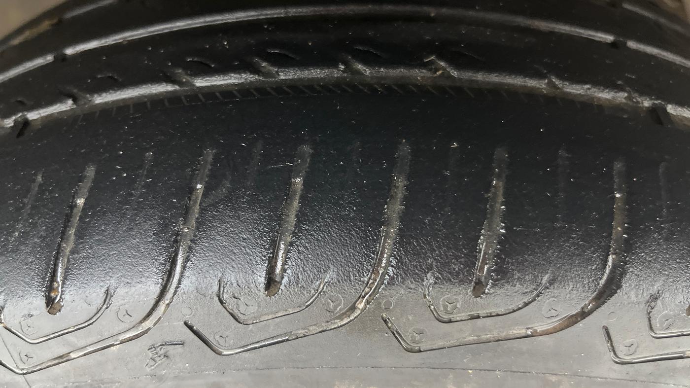 2018 Tata Tiago XZA PETROL, Petrol, Automatic, 57,504 km, Right Front Tyre Tread