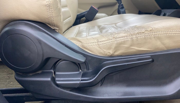 2022 Honda Amaze 1.2L I-VTEC VX, Petrol, Manual, 21,278 km, Driver Side Adjustment Panel