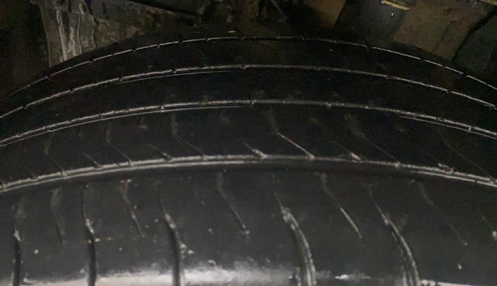 2020 Maruti Vitara Brezza ZXI, Petrol, Manual, 1,49,239 km, Left Front Tyre Tread