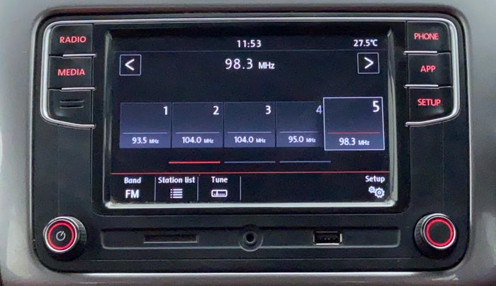 2018 Volkswagen Polo HIGH LINE PLUS 1.0, Petrol, Manual, 32,263 km, Infotainment System