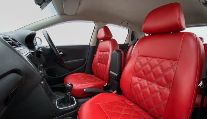 2018 Volkswagen Polo HIGH LINE PLUS 1.0, Petrol, Manual, 32,263 km, Right Side Front Door Cabin
