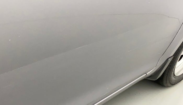 2014 Maruti Swift Dzire ZXI, Petrol, Manual, 88,871 km, Driver-side door - Minor scratches