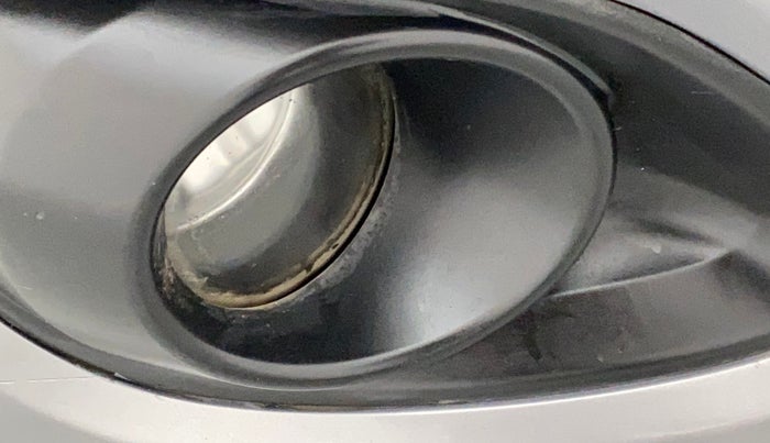 2014 Maruti Swift Dzire ZXI, Petrol, Manual, 88,871 km, Right fog light - Not working