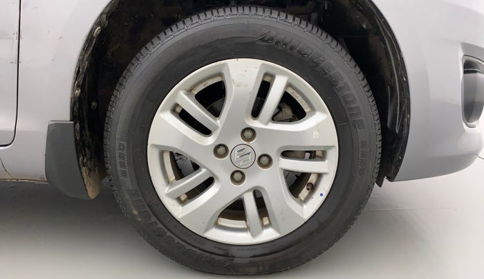 2014 Maruti Swift Dzire ZXI, Petrol, Manual, 88,871 km, Right Front Wheel