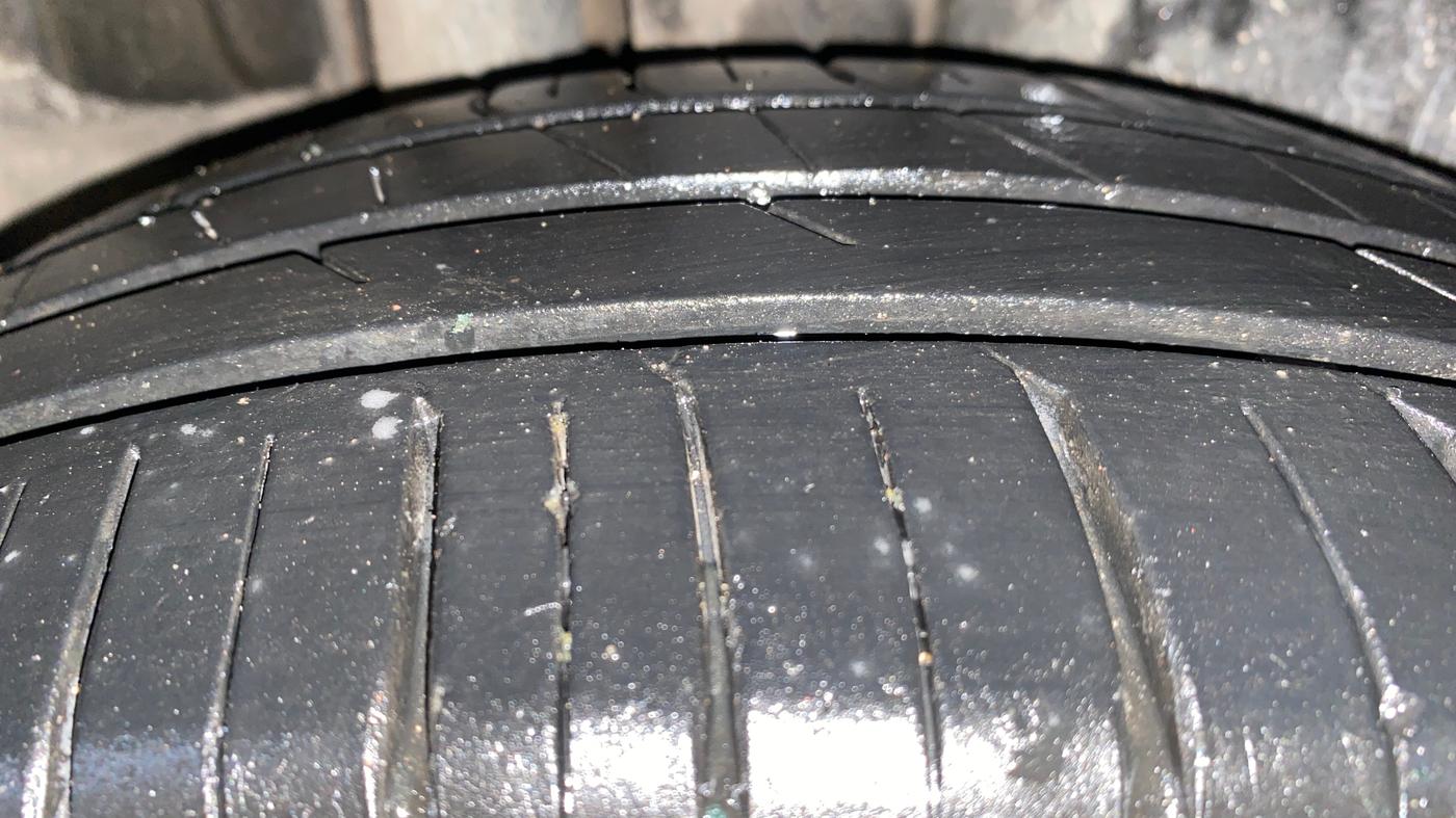 2017 Maruti Ertiga VXI, Petrol, Manual, 52,309 km, Right Rear Tyre Tread