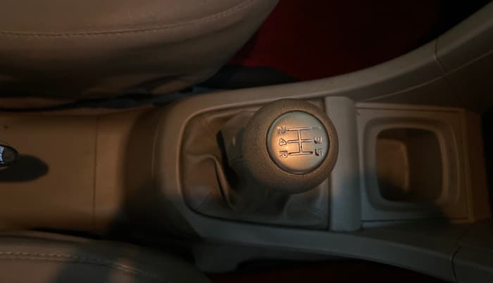 2017 Maruti Ertiga VXI, Petrol, Manual, 52,348 km, Gear Lever