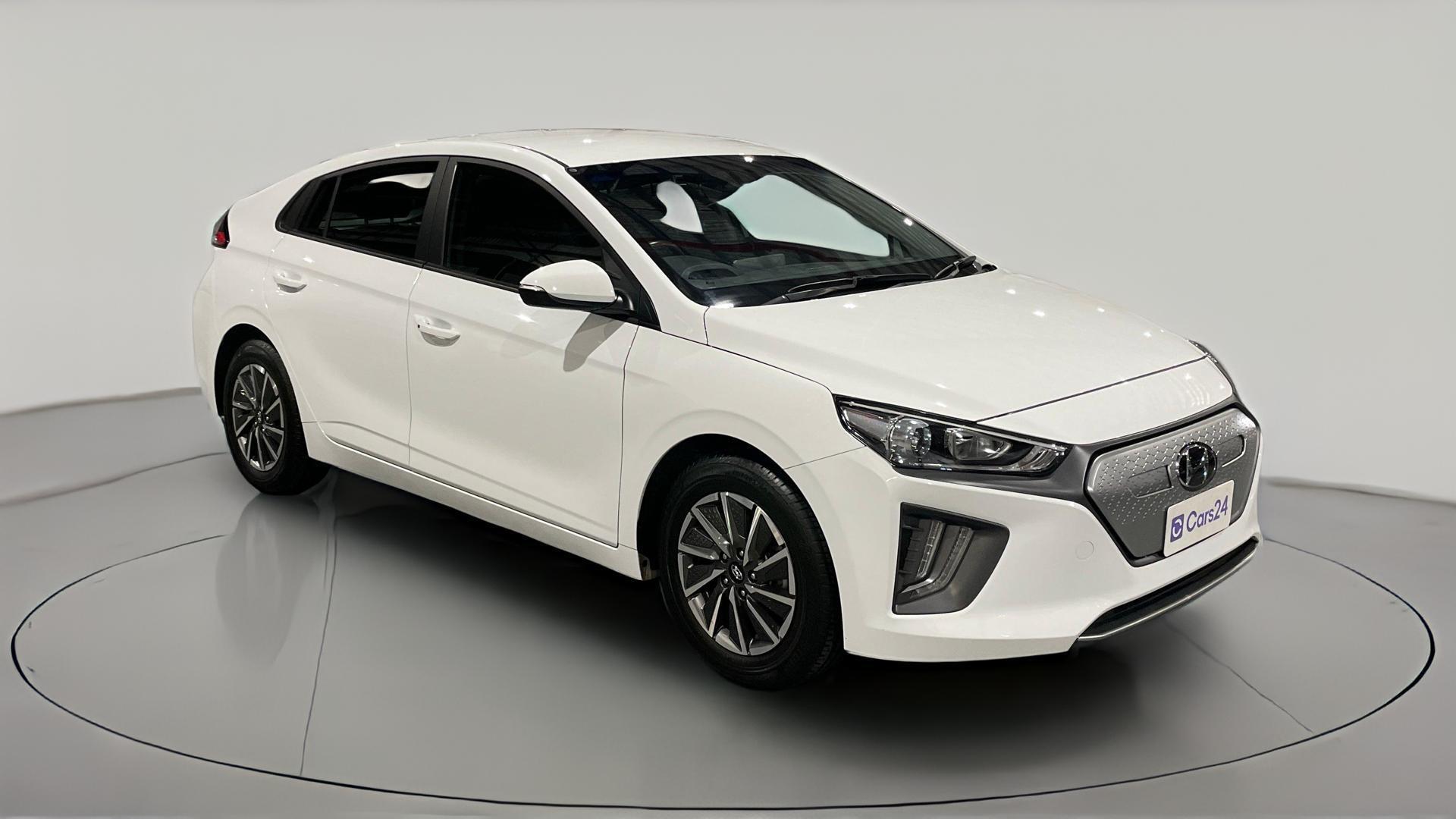 Hyundai Ioniq image