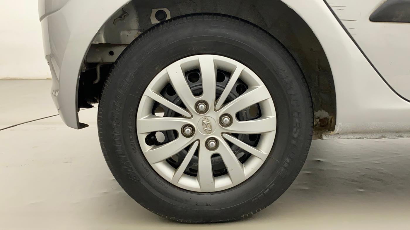 2014 Hyundai i10 SPORTZ 1.1, Petrol, Manual, 64,115 km, Right Rear Wheel