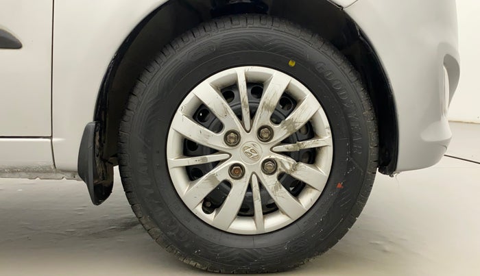 2014 Hyundai i10 SPORTZ 1.1, Petrol, Manual, 64,115 km, Right Front Wheel