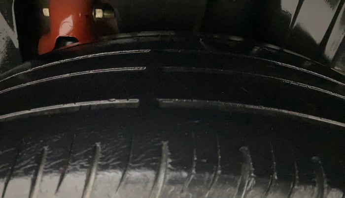 2019 Mahindra XUV300 W6 1.5 DIESEL, Diesel, Manual, 42,697 km, Left Rear Tyre Tread