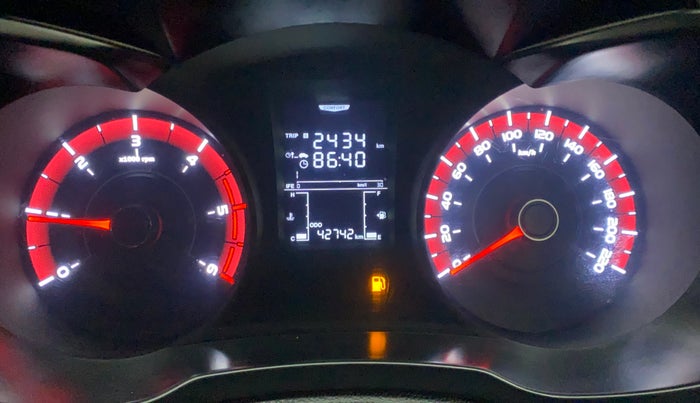 2019 Mahindra XUV300 W6 1.5 DIESEL, Diesel, Manual, 42,697 km, Odometer Image