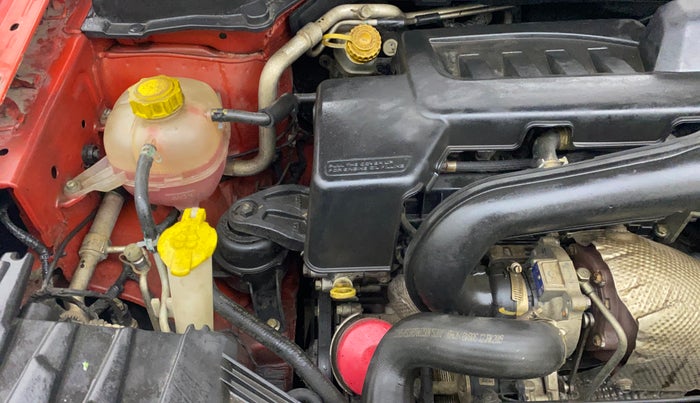 2019 Mahindra XUV300 W6 1.5 DIESEL, Diesel, Manual, 42,697 km, Engine View - Right