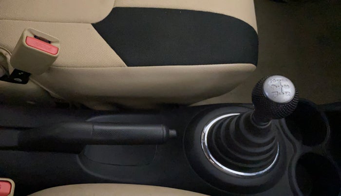 2015 Honda Amaze 1.2L I-VTEC S, Petrol, Manual, 17,715 km, Gear Lever