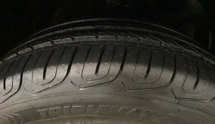 2015 Honda Amaze 1.2L I-VTEC S, Petrol, Manual, 17,715 km, Right Front Tyre Tread