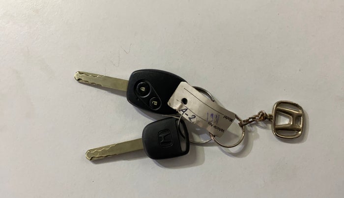 2015 Honda Amaze 1.2L I-VTEC S, Petrol, Manual, 17,715 km, Key Close Up