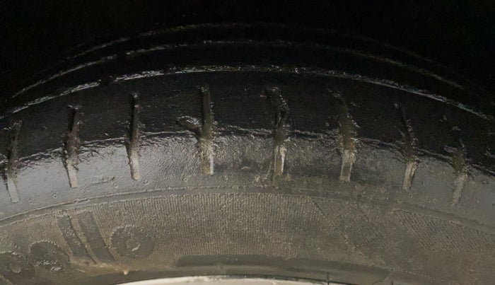 2018 Maruti Baleno ZETA CVT PETROL 1.2, Petrol, Automatic, 91,650 km, Right Front Tyre Tread