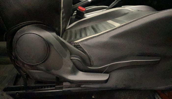 2018 Maruti Baleno ZETA CVT PETROL 1.2, Petrol, Automatic, 91,650 km, Driver Side Adjustment Panel