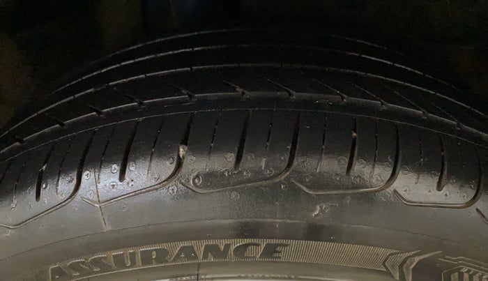 2018 Maruti Baleno ZETA CVT PETROL 1.2, Petrol, Automatic, 91,650 km, Right Rear Tyre Tread