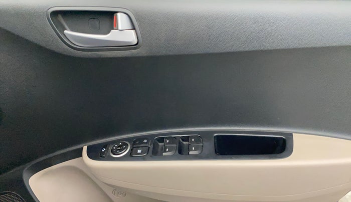 2018 Hyundai Grand i10 ASTA 1.2 KAPPA VTVT, Petrol, Manual, 50,519 km, Driver Side Door Panels Control