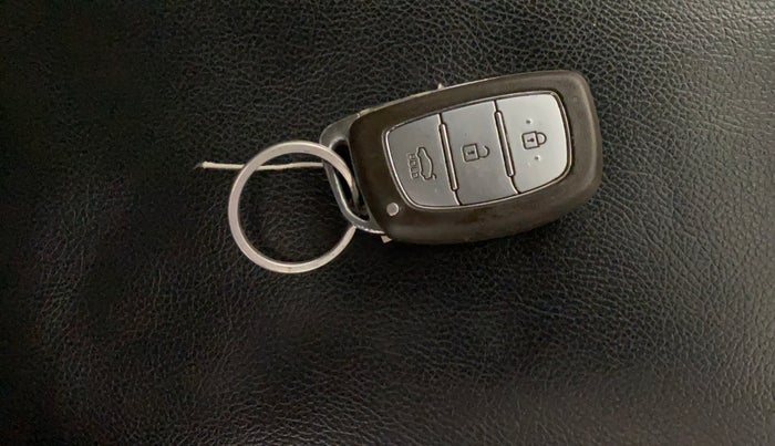 2018 Hyundai Grand i10 ASTA 1.2 KAPPA VTVT, Petrol, Manual, 50,519 km, Key Close Up