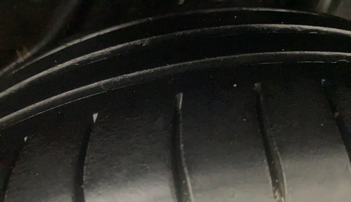 2016 Honda Amaze 1.2L I-VTEC SX, Petrol, Manual, 57,075 km, Left Rear Tyre Tread