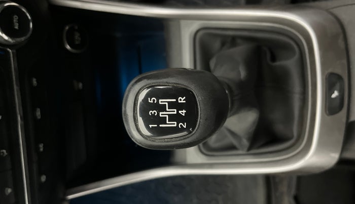 2022 Tata ALTROZ XZ PLUS PETROL, Petrol, Manual, 38,170 km, Gear Lever