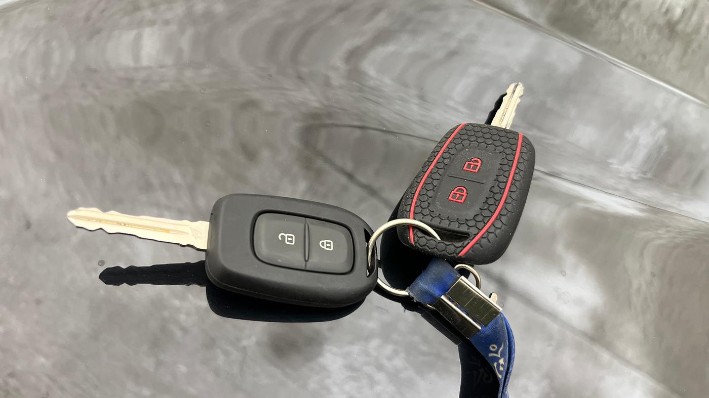 2024 Nissan MAGNITE XL, Petrol, Manual, 25,035 km, Key Close Up