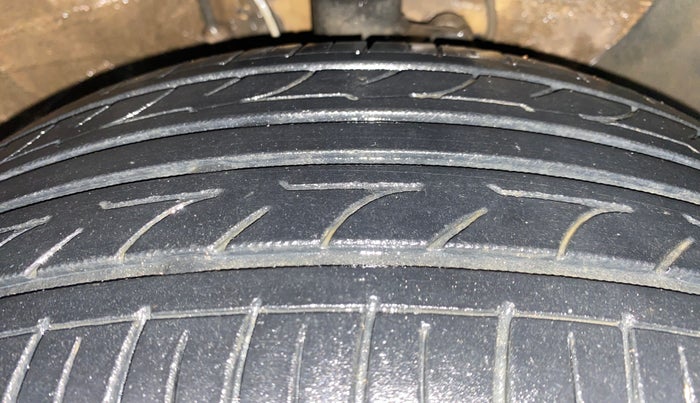 2017 Hyundai Elite i20 SPORTZ 1.2, Petrol, Manual, 78,423 km, Right Front Tyre Tread