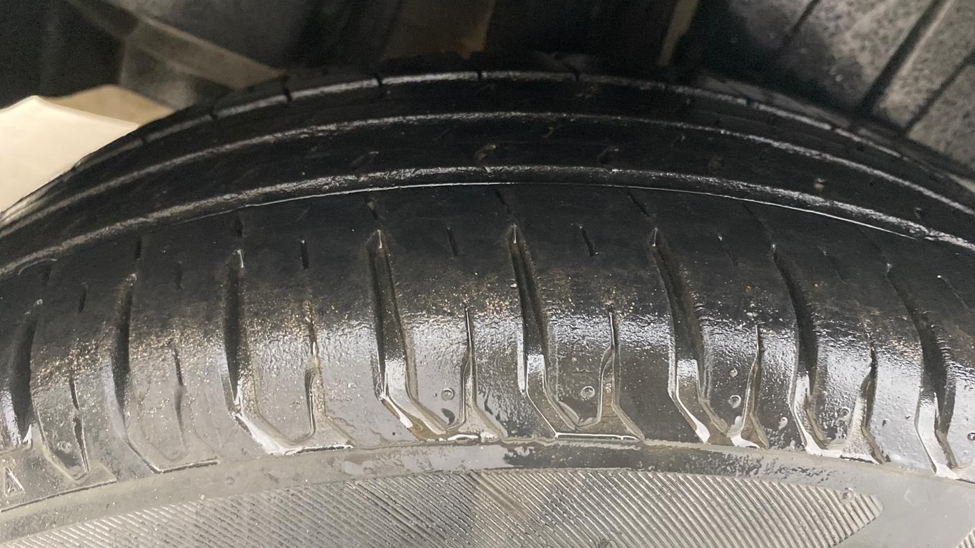 2019 Maruti Dzire ZXI, Petrol, Manual, 35,642 km, Right Rear Tyre Tread
