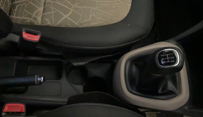 2014 Hyundai Grand i10 SPORTZ 1.2 KAPPA VTVT, Petrol, Manual, 89,175 km, Gear Lever