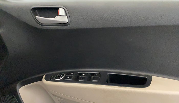 2014 Hyundai Grand i10 SPORTZ 1.2 KAPPA VTVT, Petrol, Manual, 89,175 km, Driver Side Door Panels Control