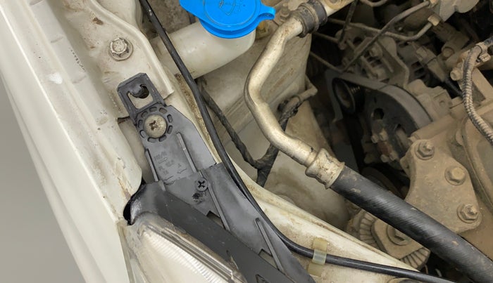 2017 Maruti Alto K10 VXI, Petrol, Manual, 45,785 km, Right headlight - Clamp has minor damage