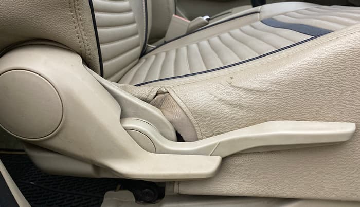 2018 Maruti Dzire ZXI, Petrol, Manual, 60,468 km, Driver Side Adjustment Panel