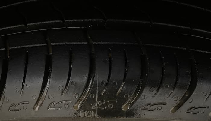 2018 Maruti Dzire ZXI, Petrol, Manual, 60,468 km, Right Front Tyre Tread