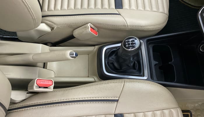 2018 Maruti Dzire ZXI, Petrol, Manual, 60,468 km, Gear Lever