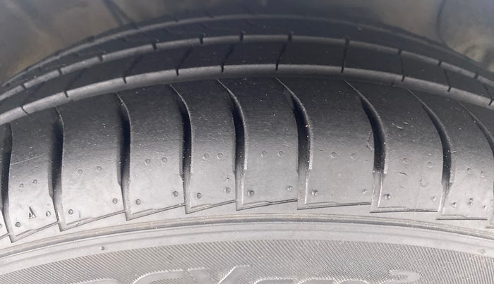 2018 Hyundai NEW SANTRO 1.1 SPORTS AMT, Petrol, Automatic, 14,359 km, Right Front Tyre Tread