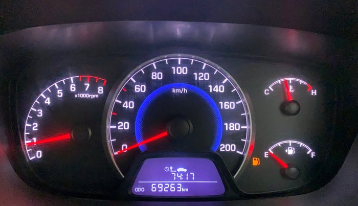 2015 Hyundai Grand i10 SPORTZ 1.2 KAPPA VTVT, Petrol, Manual, 69,263 km, Odometer Image