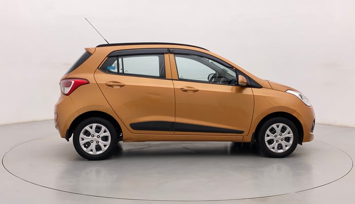 2015 Hyundai Grand i10 SPORTZ 1.2 KAPPA VTVT, Petrol, Manual, 69,263 km, Right Side View