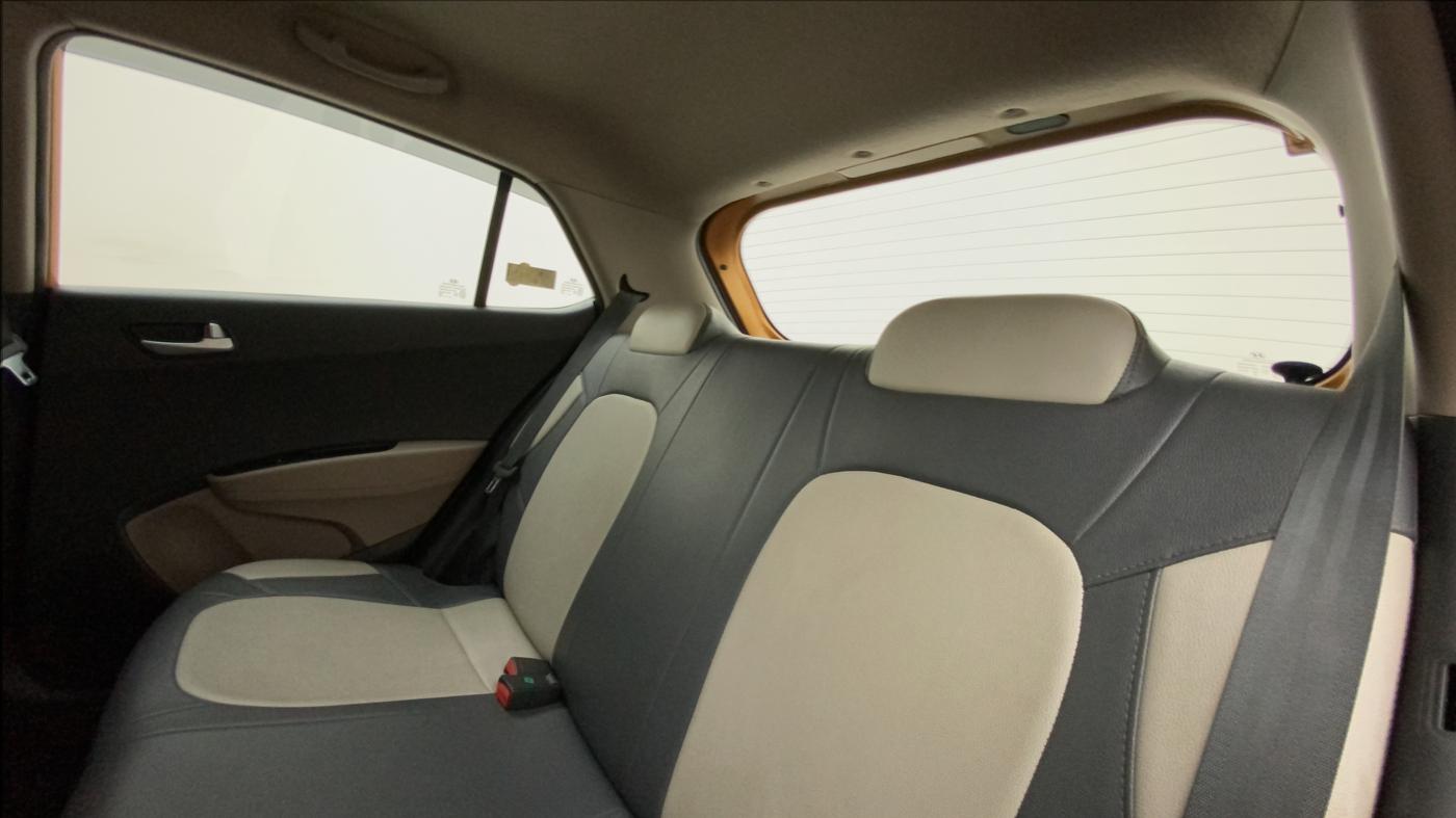2015 Hyundai Grand i10 SPORTZ 1.2 KAPPA VTVT, Petrol, Manual, 69,263 km, Right Side Rear Door Cabin