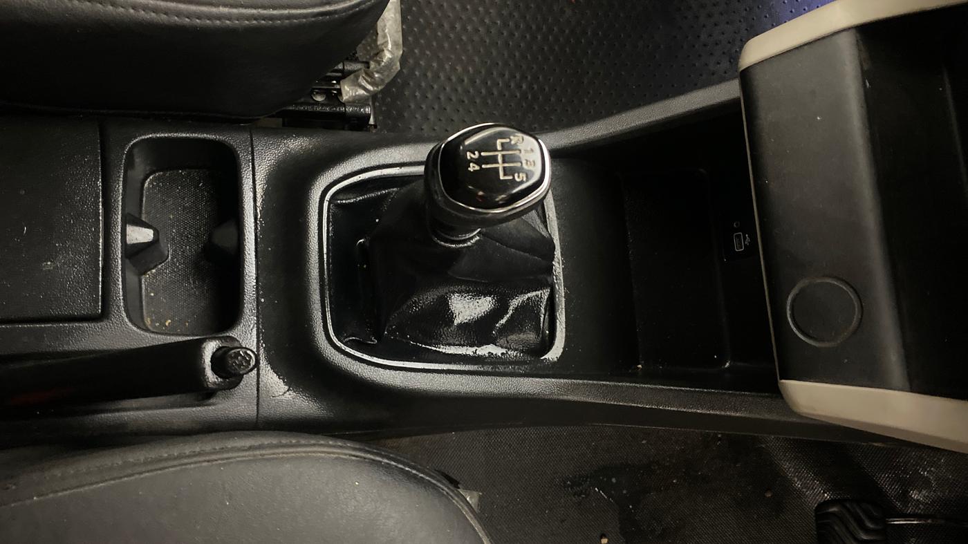 2019 Renault TRIBER RXT, Petrol, Manual, 1,14,799 km, Gear Lever