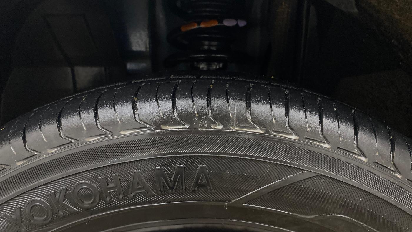 2019 Renault TRIBER RXT, Petrol, Manual, 1,14,799 km, Left Front Tyre Tread