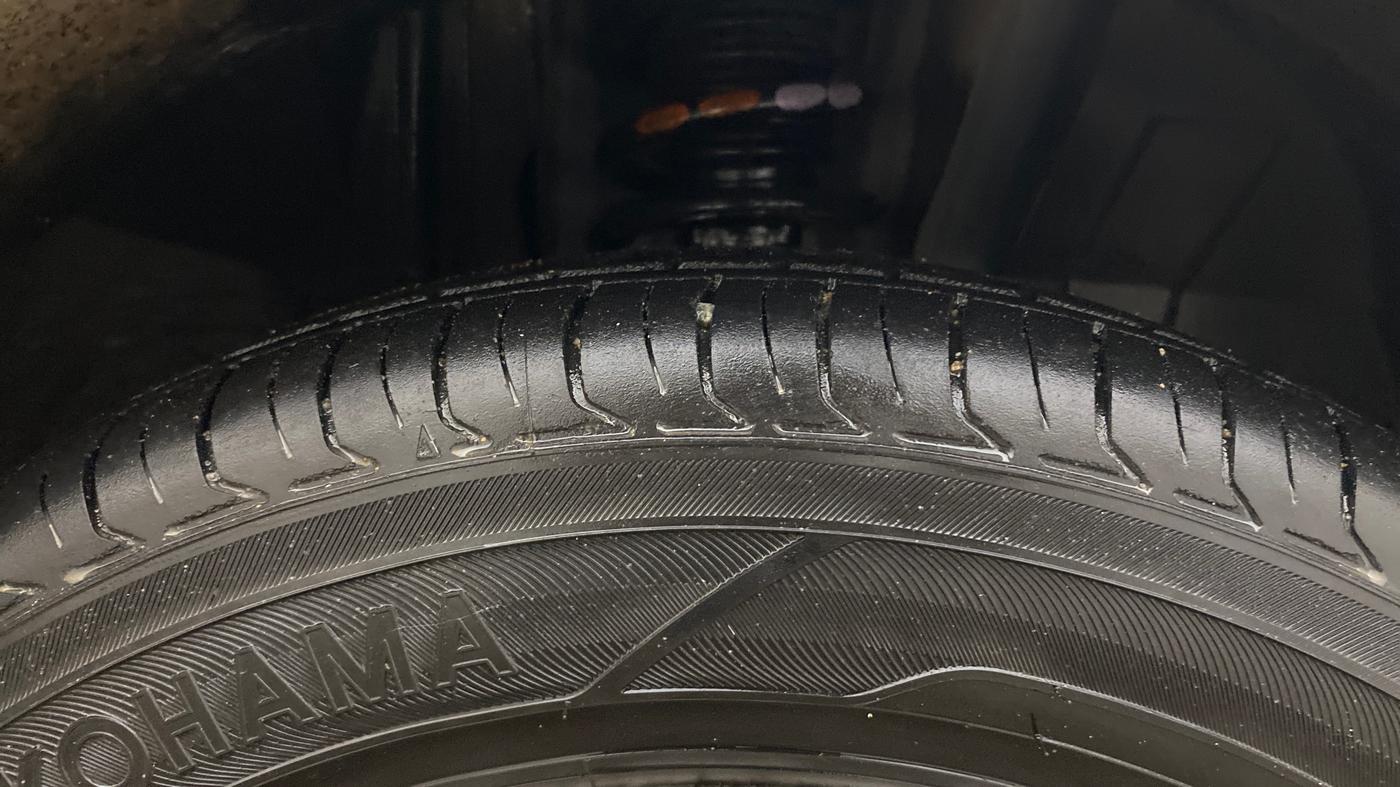 2019 Renault TRIBER RXT, Petrol, Manual, 1,14,799 km, Right Front Tyre Tread