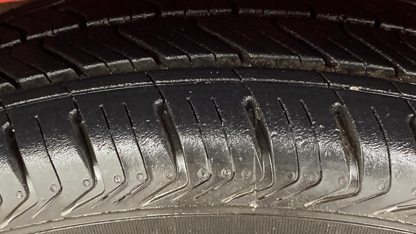 2019 Maruti Celerio ZXI AMT, Petrol, Automatic, 41,430 km, Left Front Tyre Tread