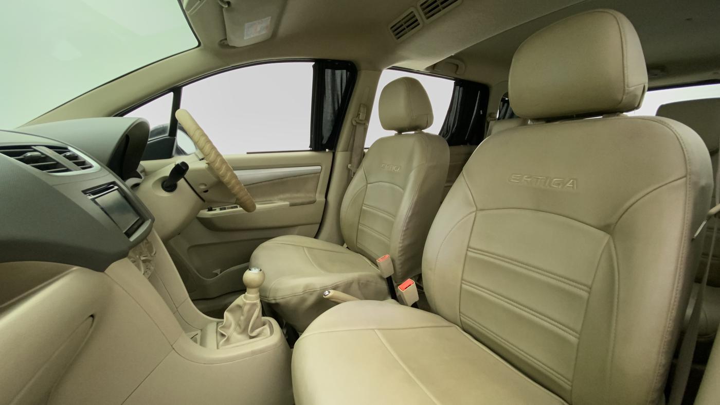 2013 Maruti Ertiga ZXI, Petrol, Manual, 43,680 km, Right Side Front Door Cabin