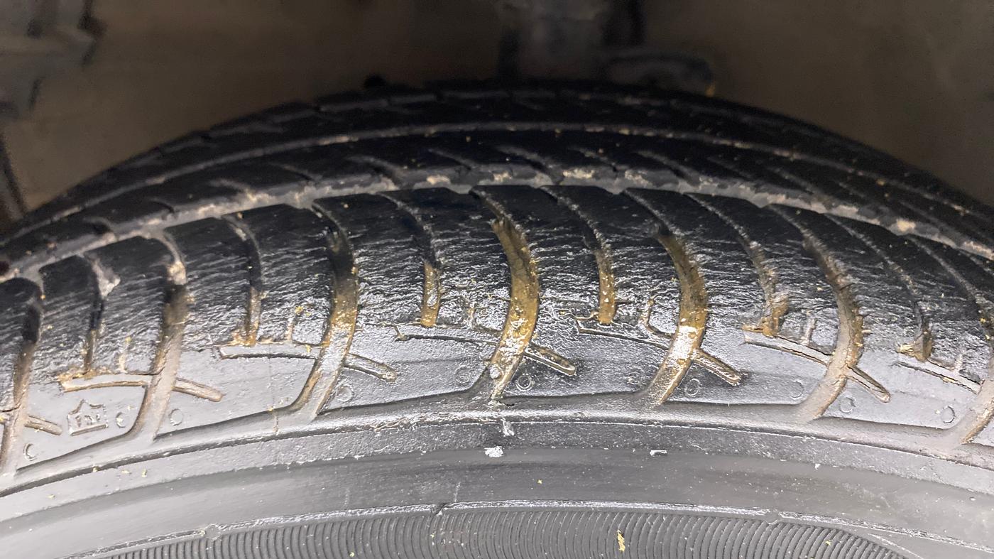 2018 Maruti Celerio ZXI AMT (O), Petrol, Automatic, 48,435 km, Left Front Tyre Tread