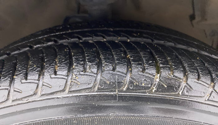 2018 Maruti Celerio ZXI AMT (O), Petrol, Automatic, 48,435 km, Right Front Tyre Tread