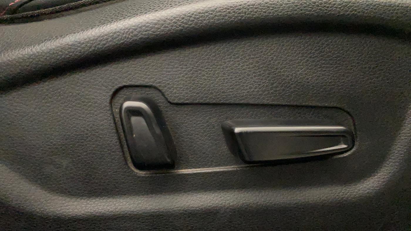 2019 KIA SELTOS GTX PLUS DCT 1.4 PETROL, Petrol, Automatic, 1,00,929 km, Driver Side Adjustment Panel