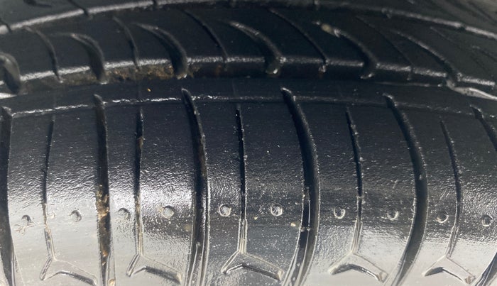 2019 Datsun Redi Go S 1.0, Petrol, Manual, 44,287 km, Left Front Tyre Tread