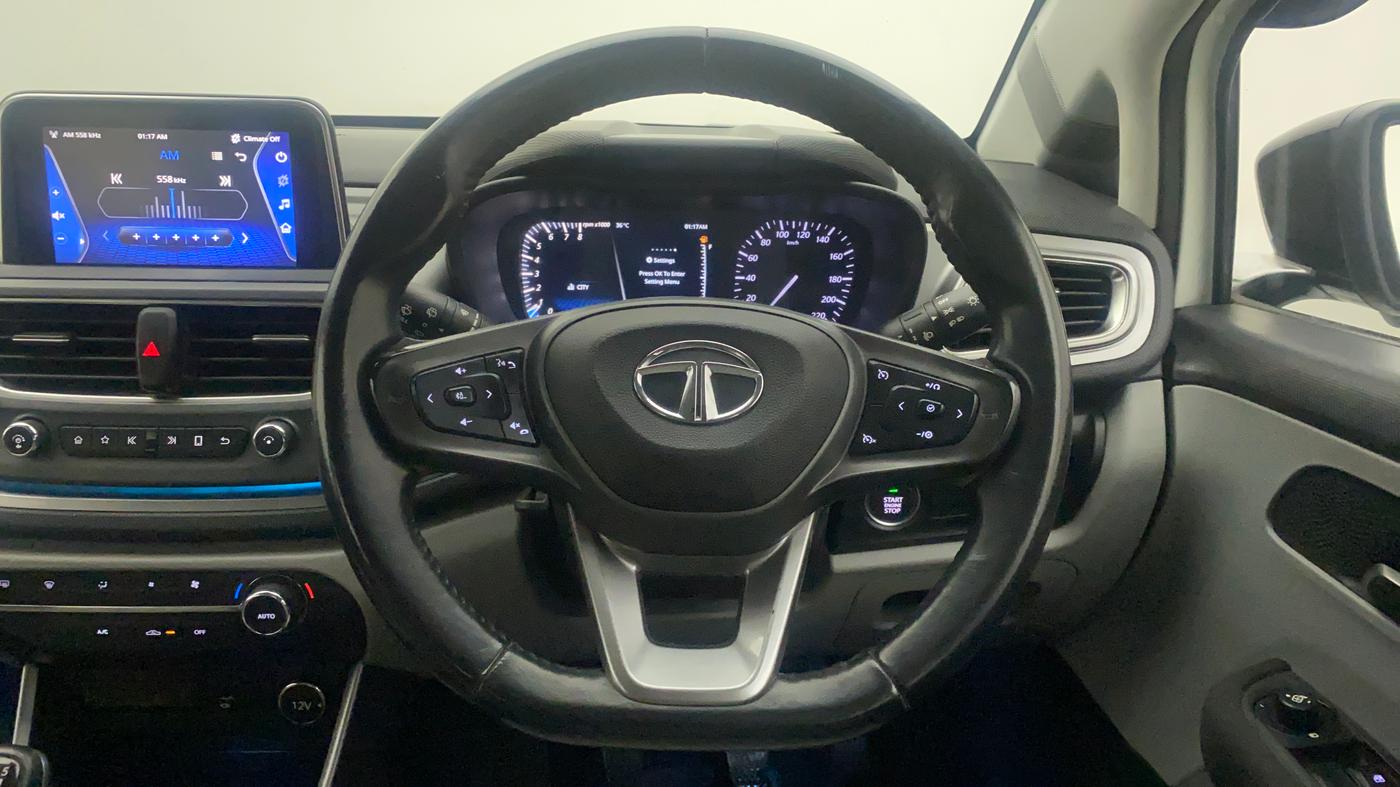 2020 Tata ALTROZ XZ PETROL, Petrol, Manual, 72,276 km, Steering Wheel Close Up