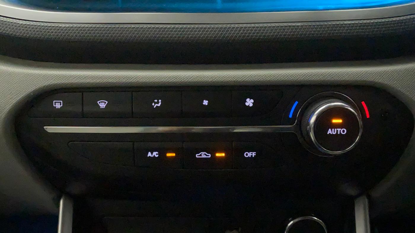 2020 Tata ALTROZ XZ PETROL, Petrol, Manual, 72,276 km, Automatic Climate Control